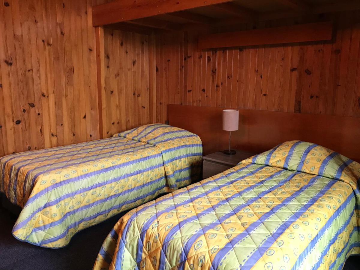 Logis Hotel & Restaurant - Auberge De La Foret Hazebrouck Luaran gambar